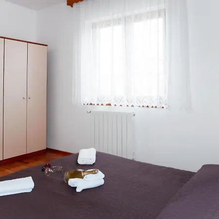 Biletic - Lbn374 By Interhome Appartamento *