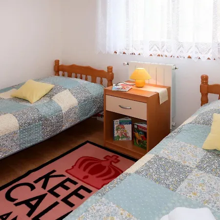 Apartmán Biletic - Lbn374 By Interhome Barban